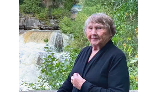 SHIRLEY JOANNE THOMPSON (nee MORRIS)