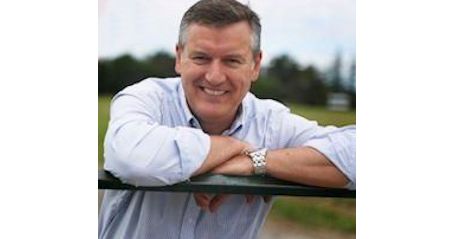 Liberals announce plan to grow the middle class, says Thompson