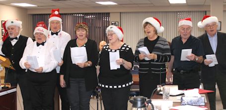 Theatre guild opens Kincardine council meeting with song of Christmas cheer