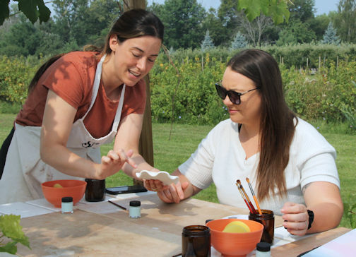 ​Hive ‘n Hoe Country Store hosts Customer Appreciation Day