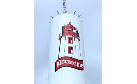 Painting outside of Kincardine water tower nears completion