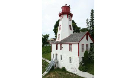 Kincardine receives government grant for repairs to lighthouse